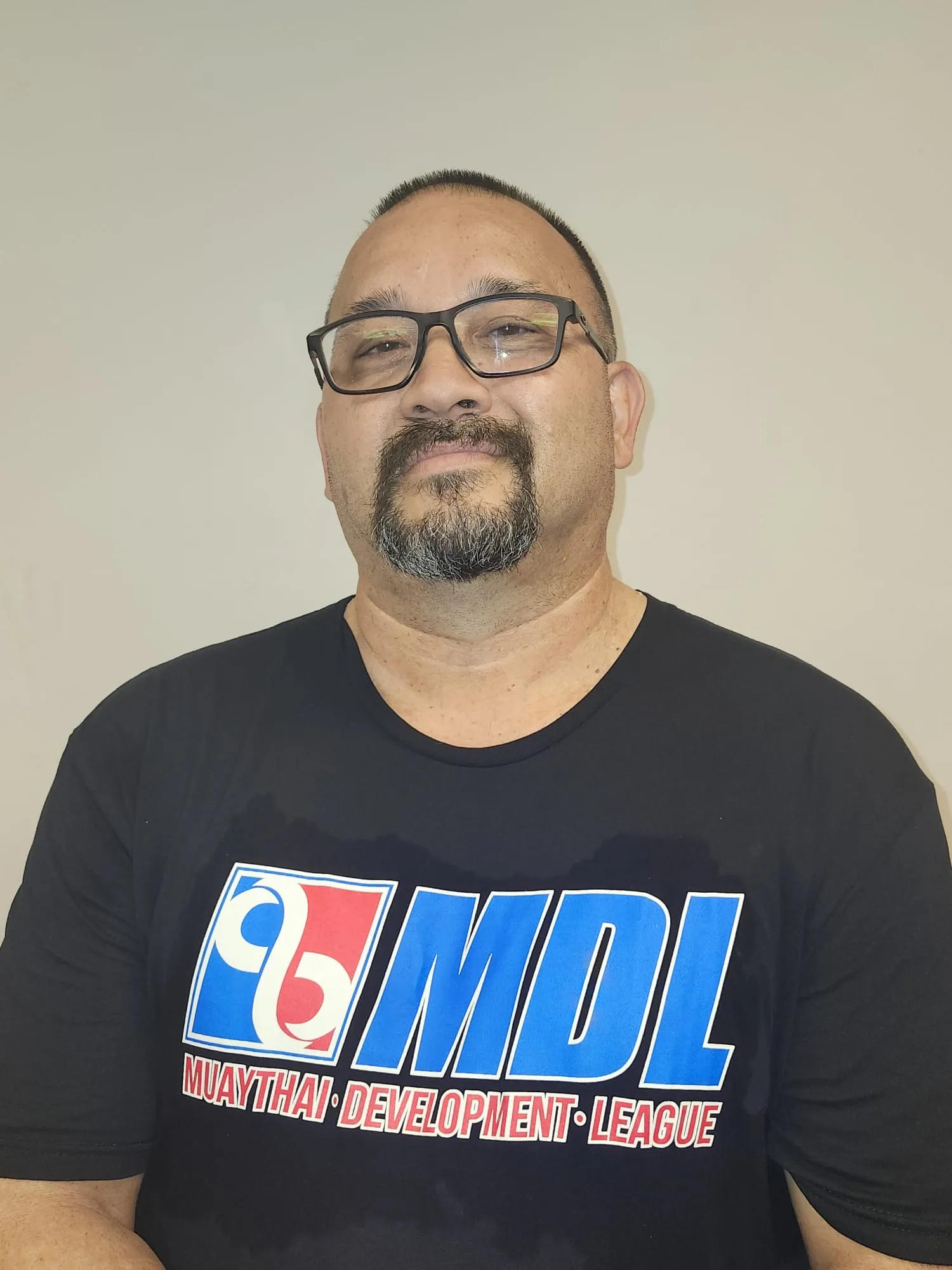 Kru Carlton, Muay Thai & Kickboxing coach at Iron Kingz